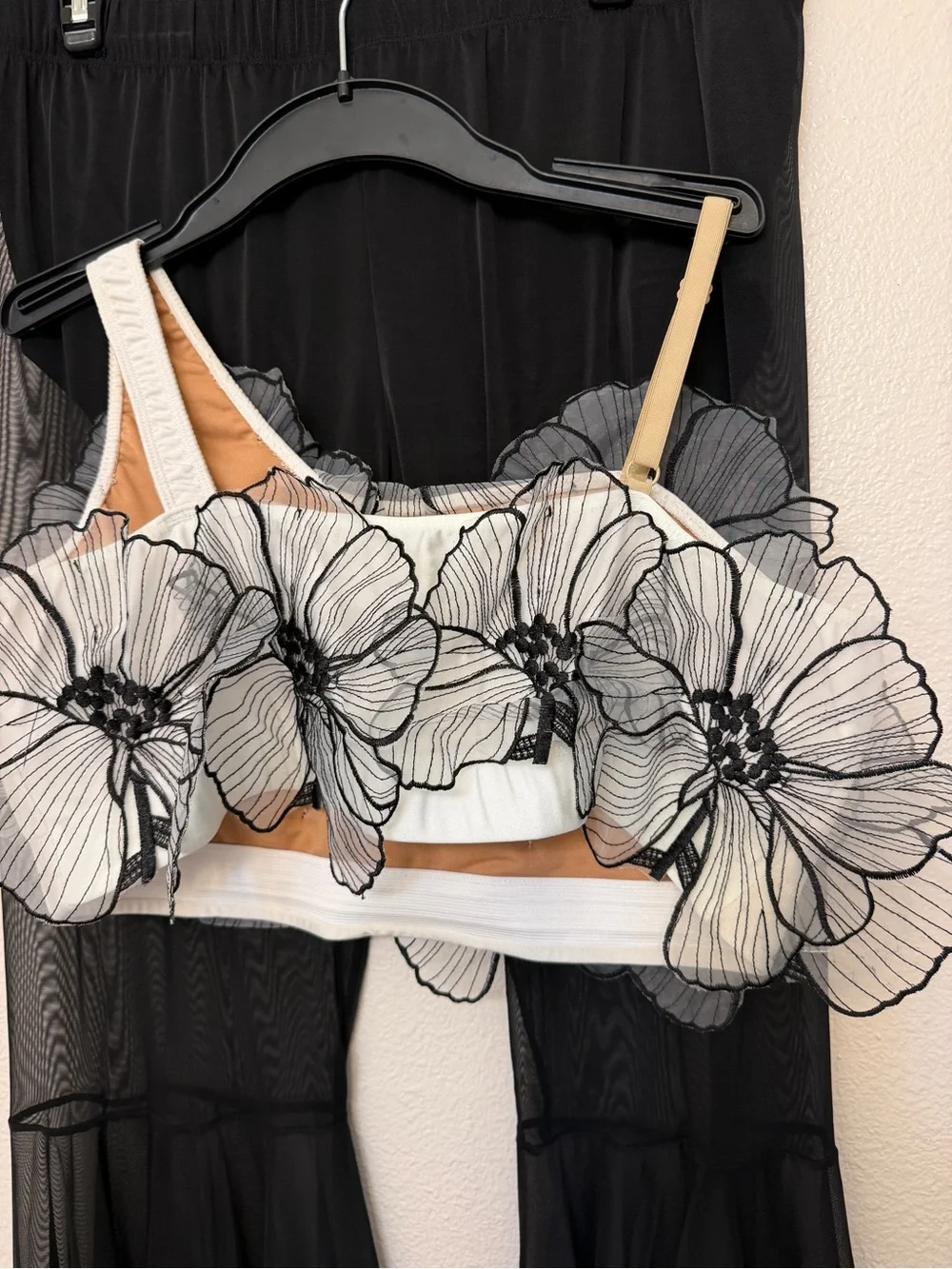 Tenth House solo Dance costume black floral Zinnia XXLA Adult TH24198
